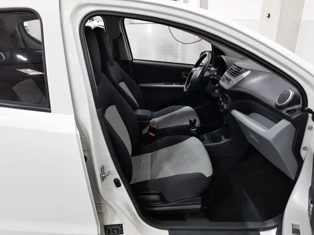 Suzuki Alto 2015 2013 1.0L Manual Comfort Edition