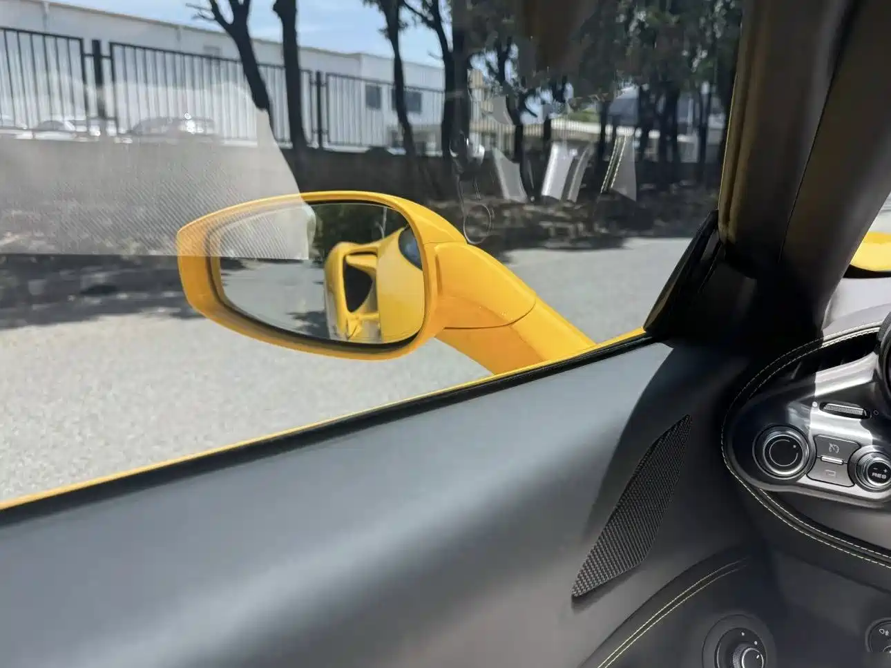 Ferrari F8 2022 2019 Tributo 3.9T V8