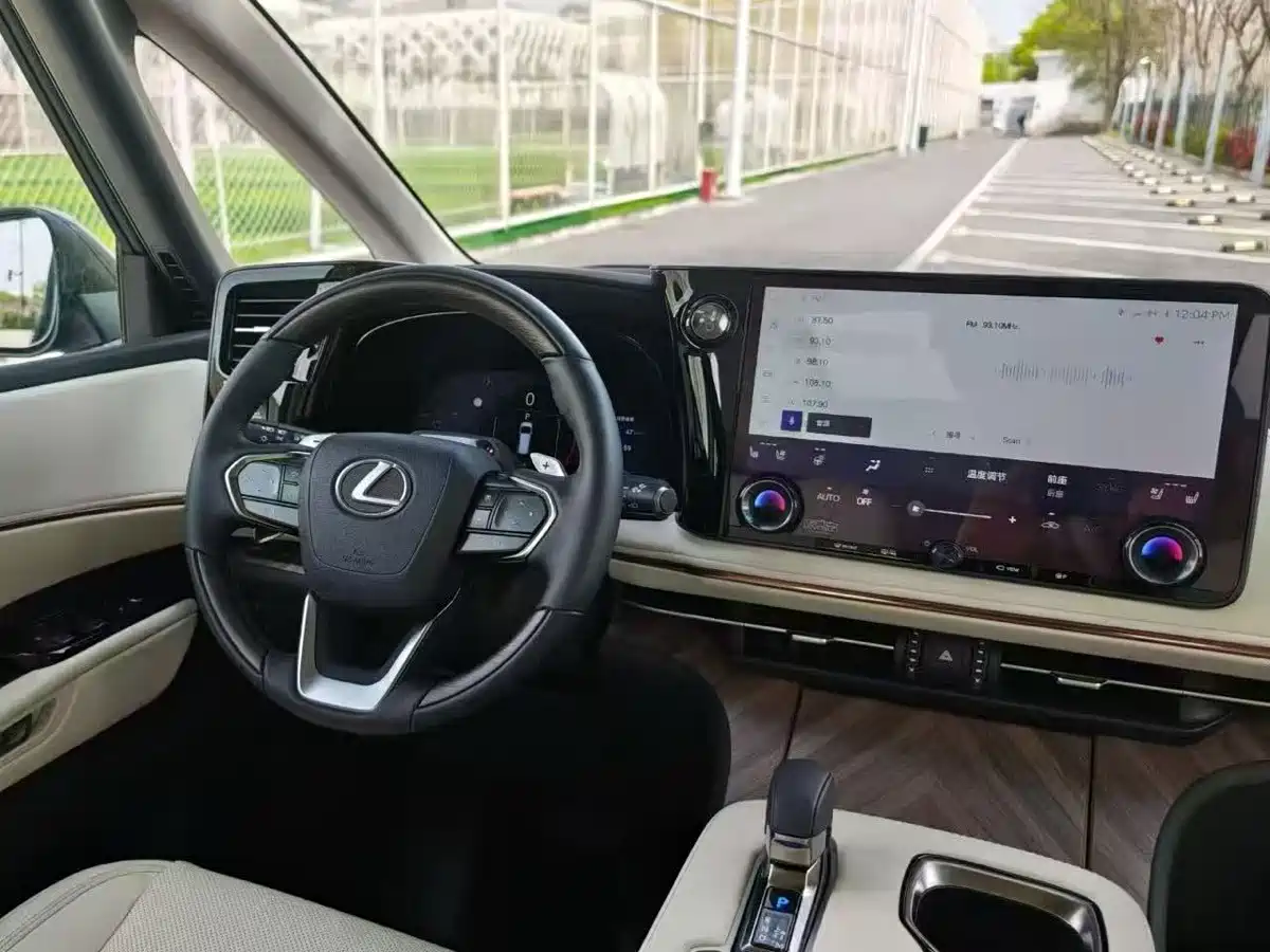 Lexus LM 2025 2025 Model 500h Six-Seater Prestige Edition