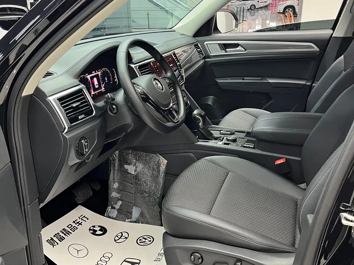 Volkswagen Teramont 2020 380TSI 4WD Comfort China VI фото 7