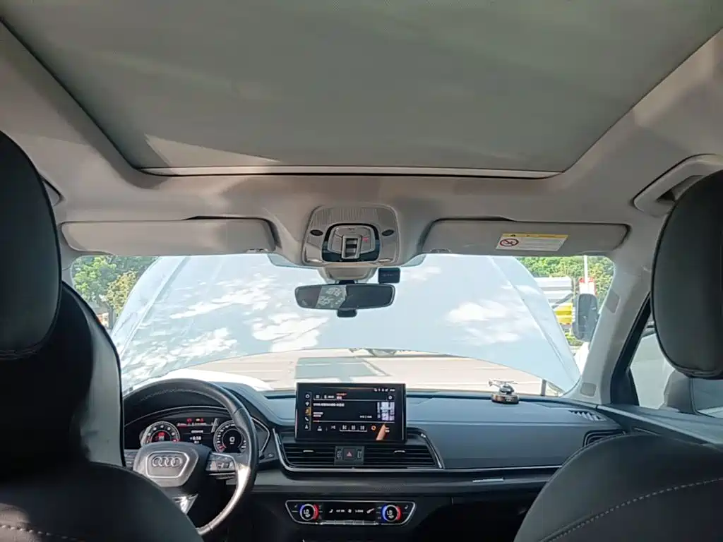 Фото 18 - Audi Q5L