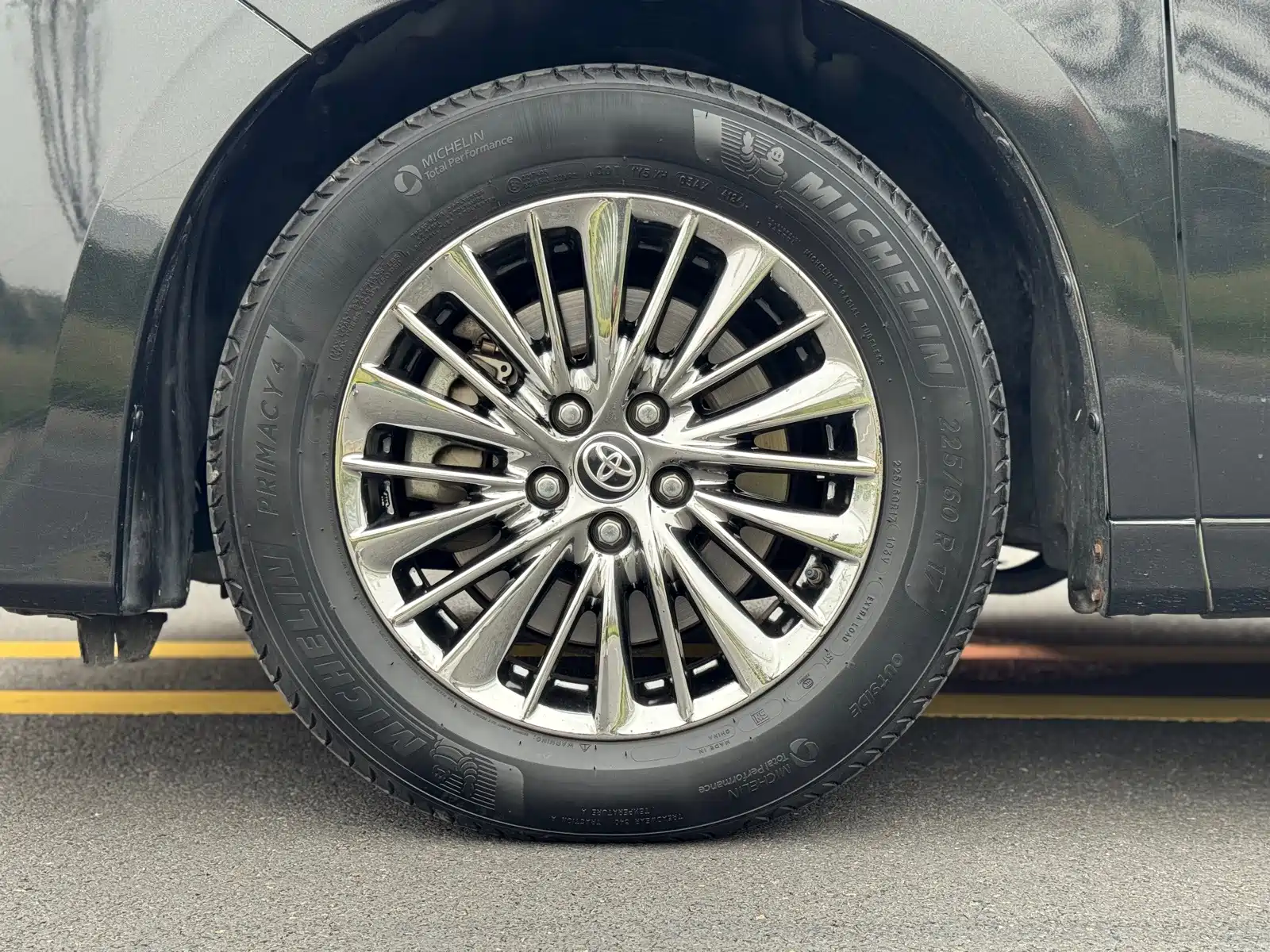 صورة 28 - Toyota Alphard