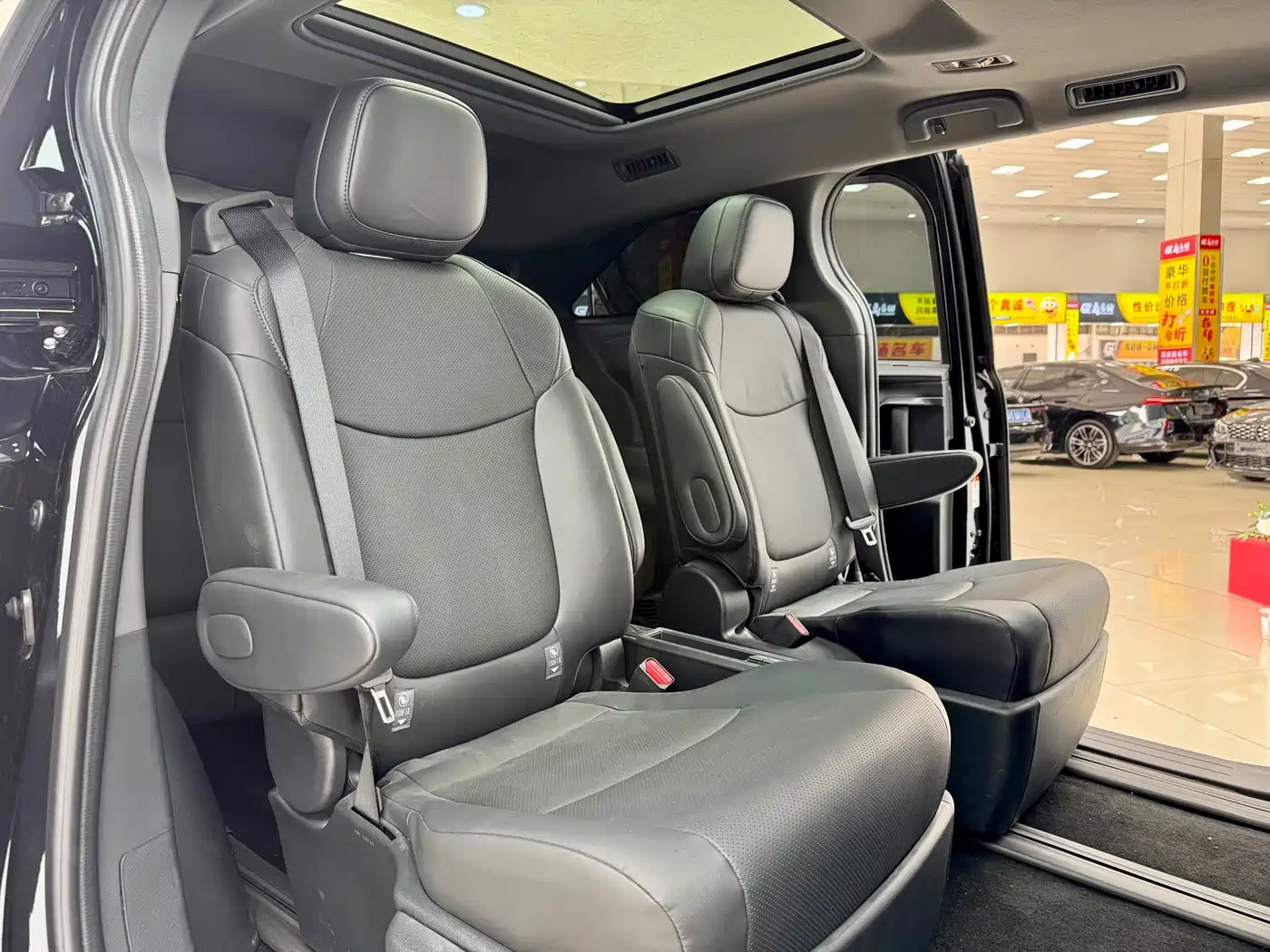 TOYOTA GREVIA