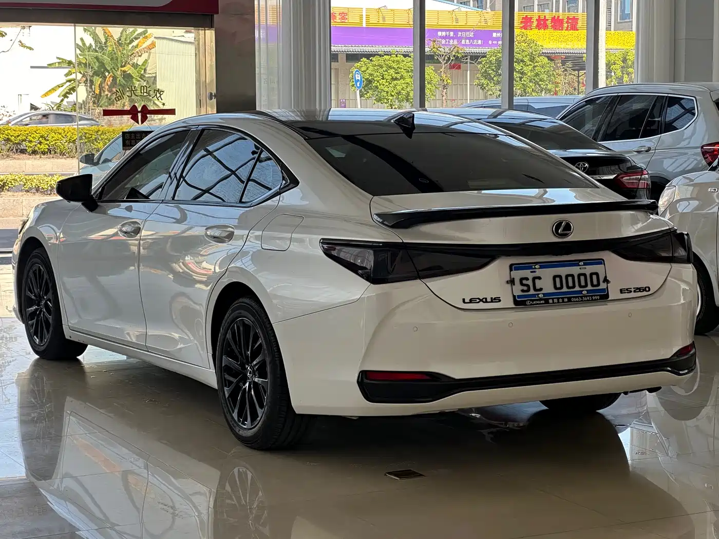 Lexus ES 2021 200 Excellence Edition фото 8