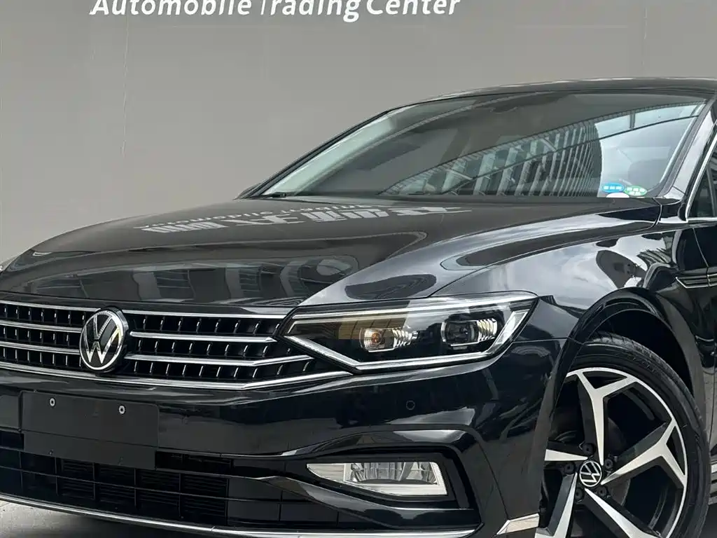 Volkswagen Magotan 2023 2 Million Units Anniversary Edition 330TSI DSG Leading Type фото 17