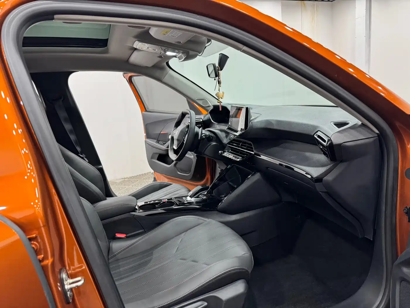 Peugeot 2008 2022 230THP THE ONE фото 4