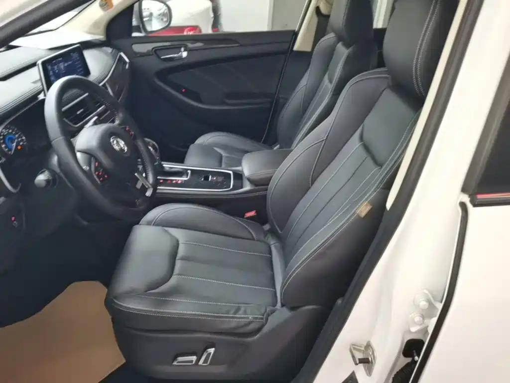Dongfeng Fengguang Fengguang 580 2020 2020 1.5T CVT Luxury