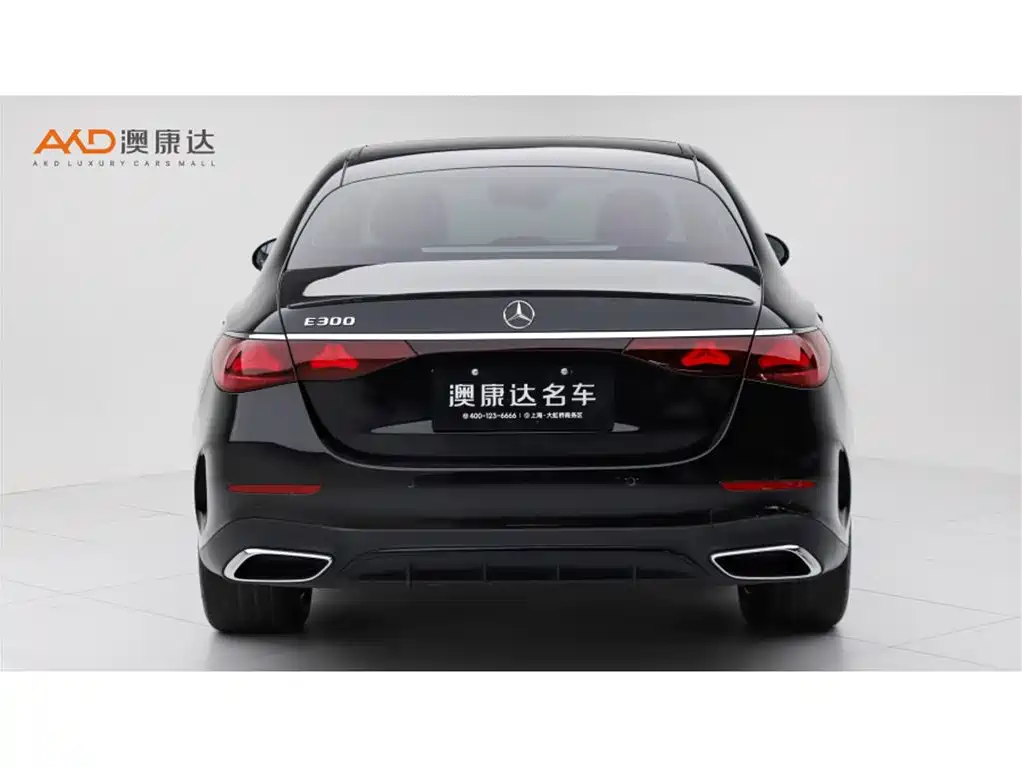 Фото 4 - Mercedes-Benz E-Class (Import)