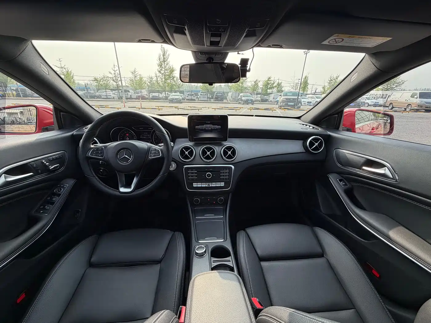 Mercedes-Benz CLA (Import) 2016 CLA 200 Fashion фото 16