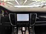 Photo 10 - Porsche Panamera