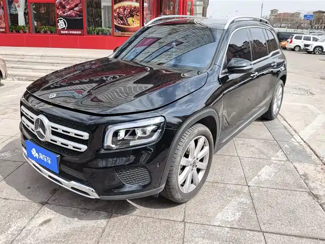 MERCEDES-BENZ GLB