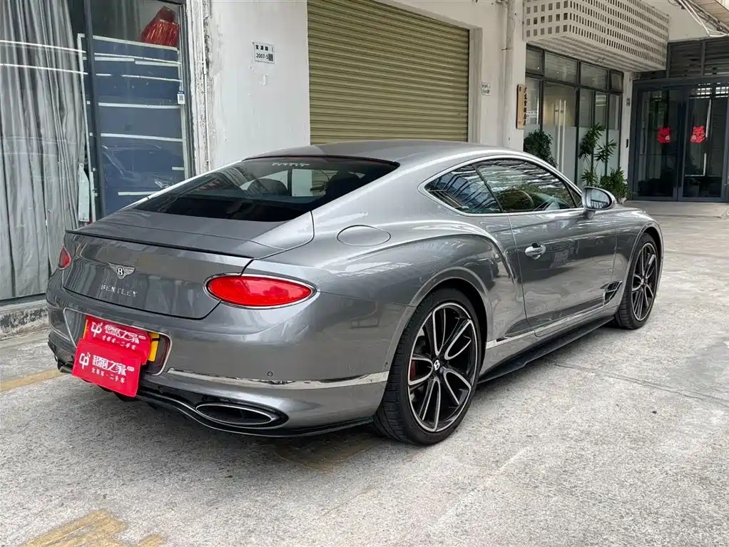 Bentley Continental 2018 6.0T GT W12 фото 6