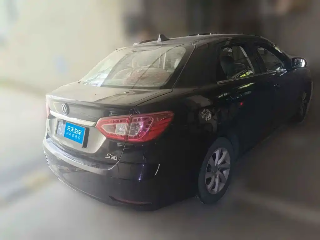 Dongfeng Aeolus Dongfeng Fengshen S30 2013 2013 1.6L Manual Elegance