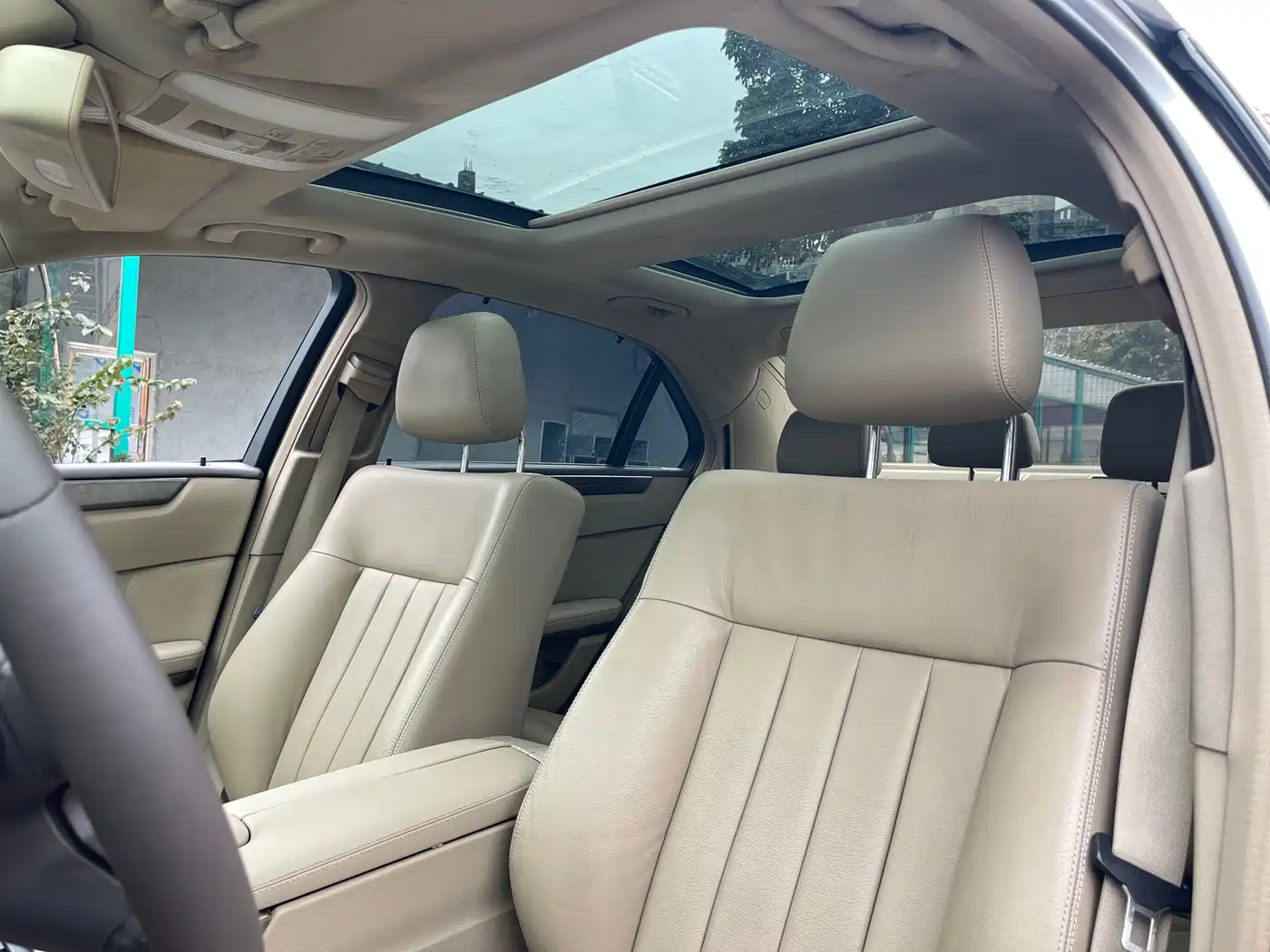 Mercedes-Benz E-Class (Import) 2009 Model E 300 Elegance Version фото 17