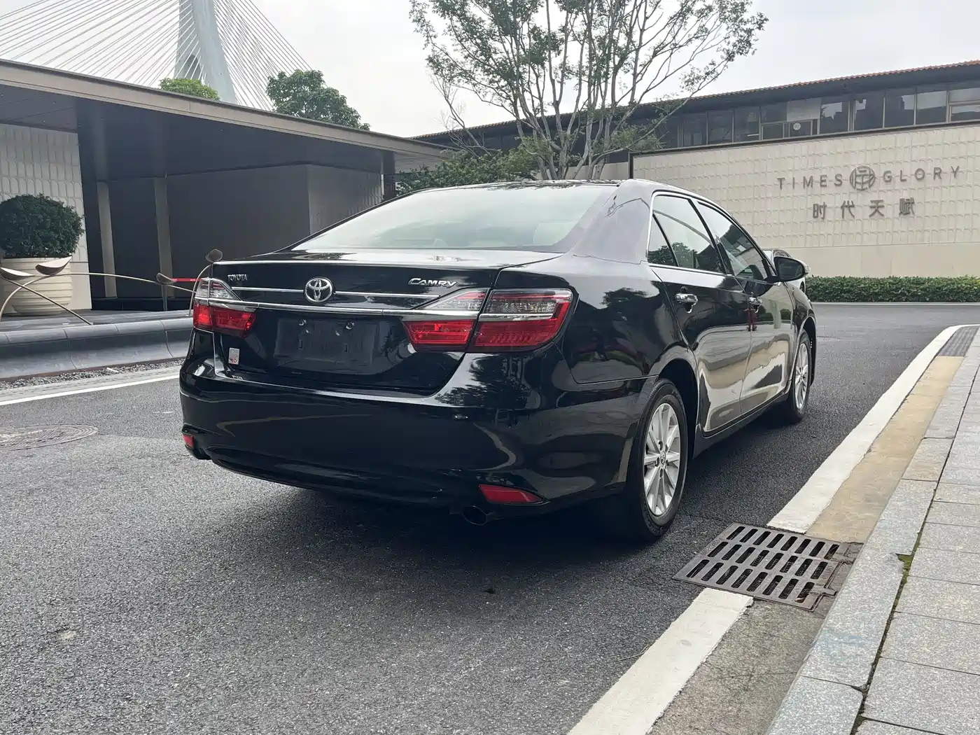 Toyota Camry 2015 2.0G Leading Edition фото 4