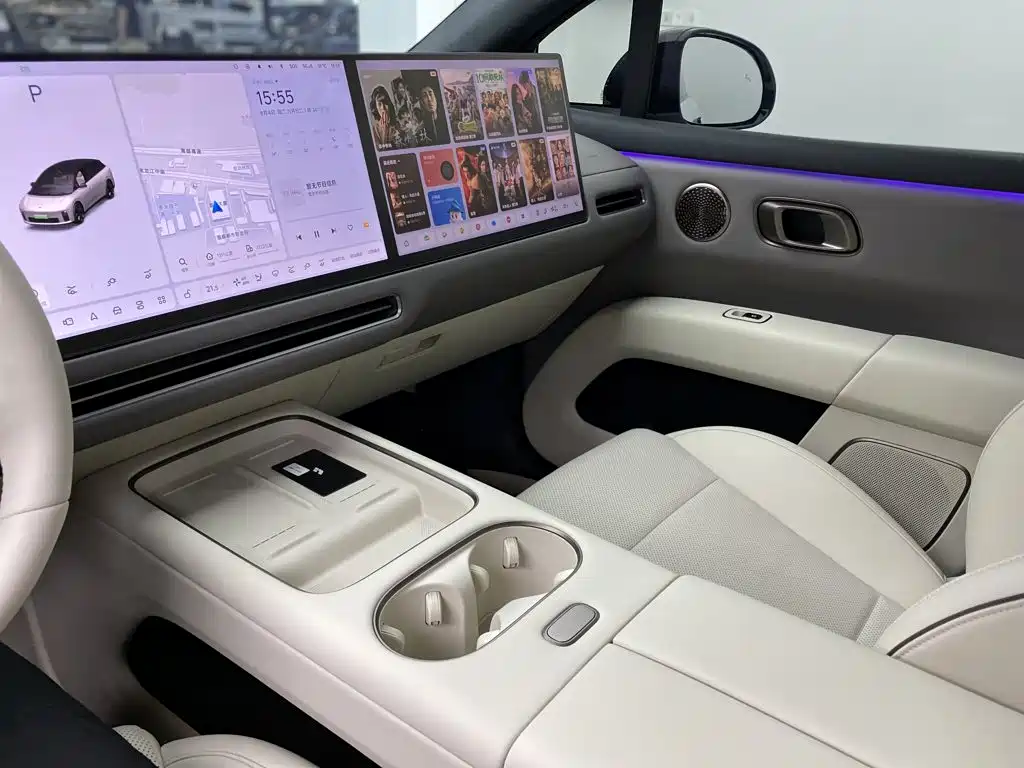 Li Auto i6 2025 2025 4WD Base Model