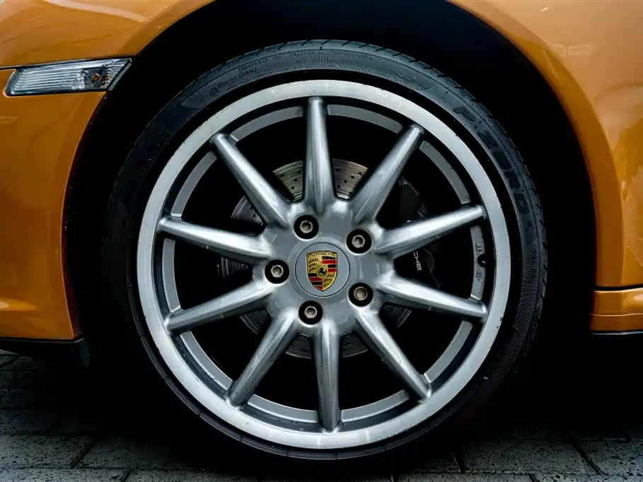 Porsche 911 2010 Carrera 4 Cabriolet 3.6L фото 9