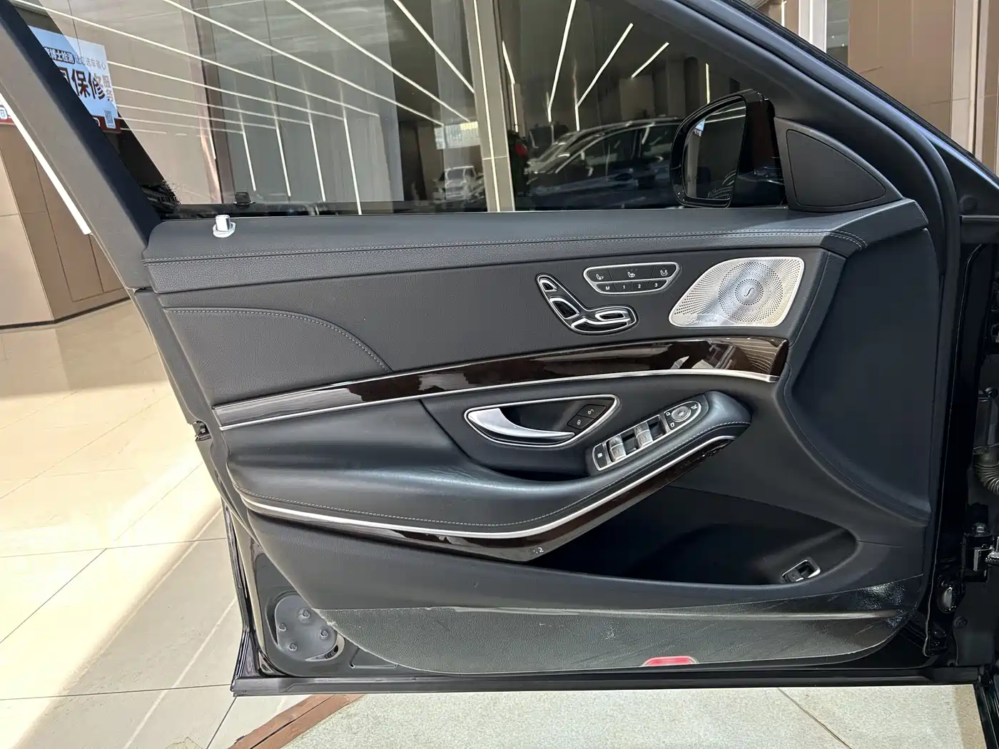 Mercedes-Benz Maybach S-Class 2020 S 450 4MATIC Collector's Edition фото 8