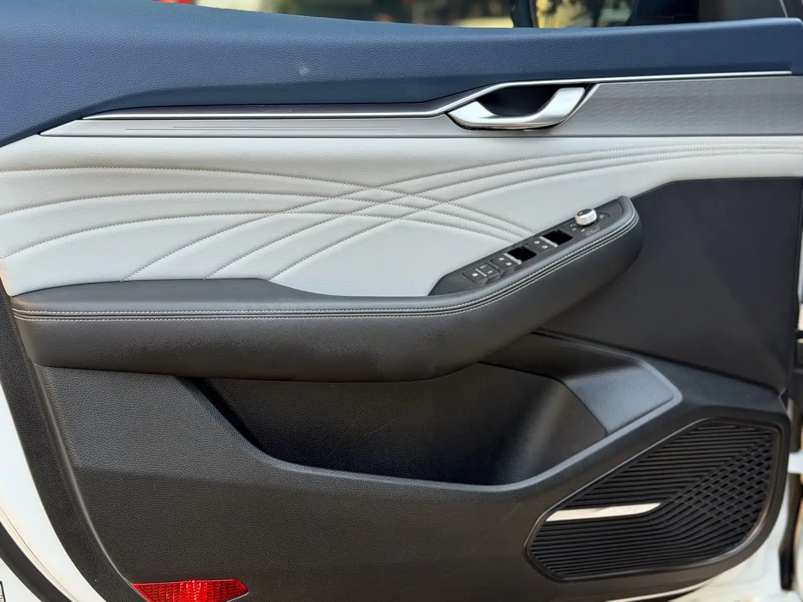 Фото 9 - Geely Preface