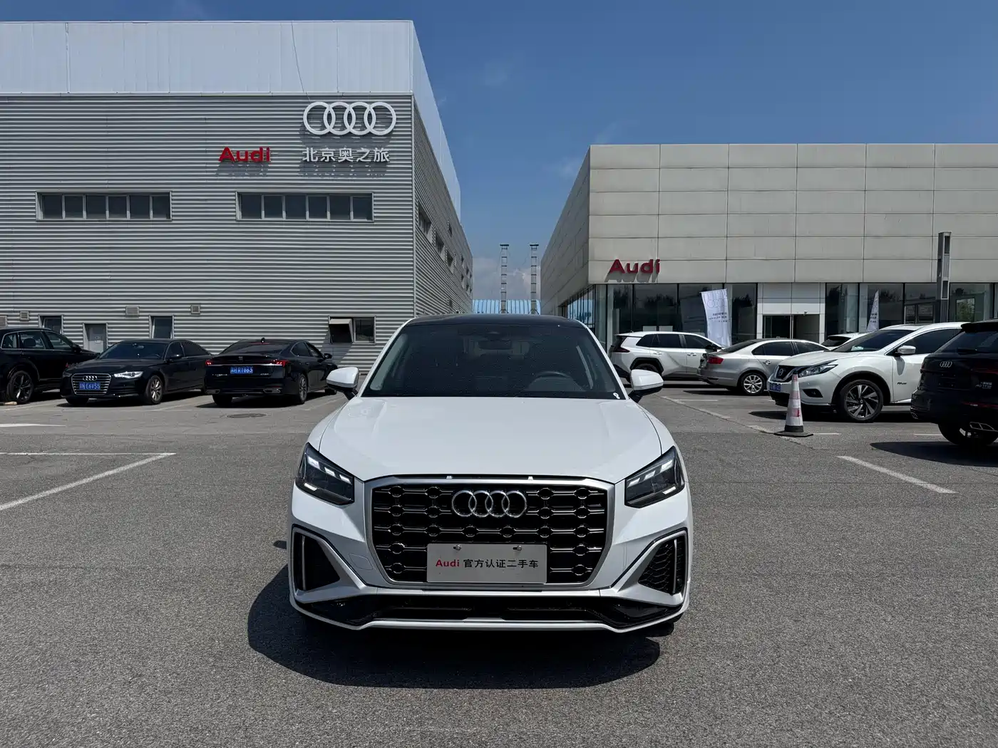 Фото 2 - Audi Q2L