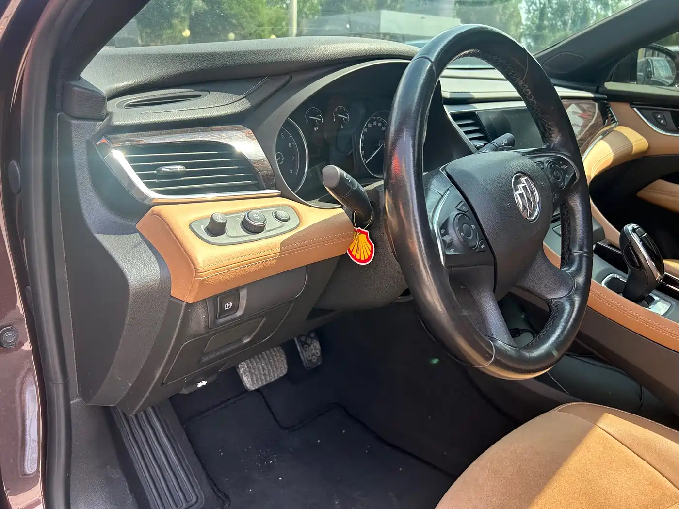 Фото 12 - Buick LaCrosse
