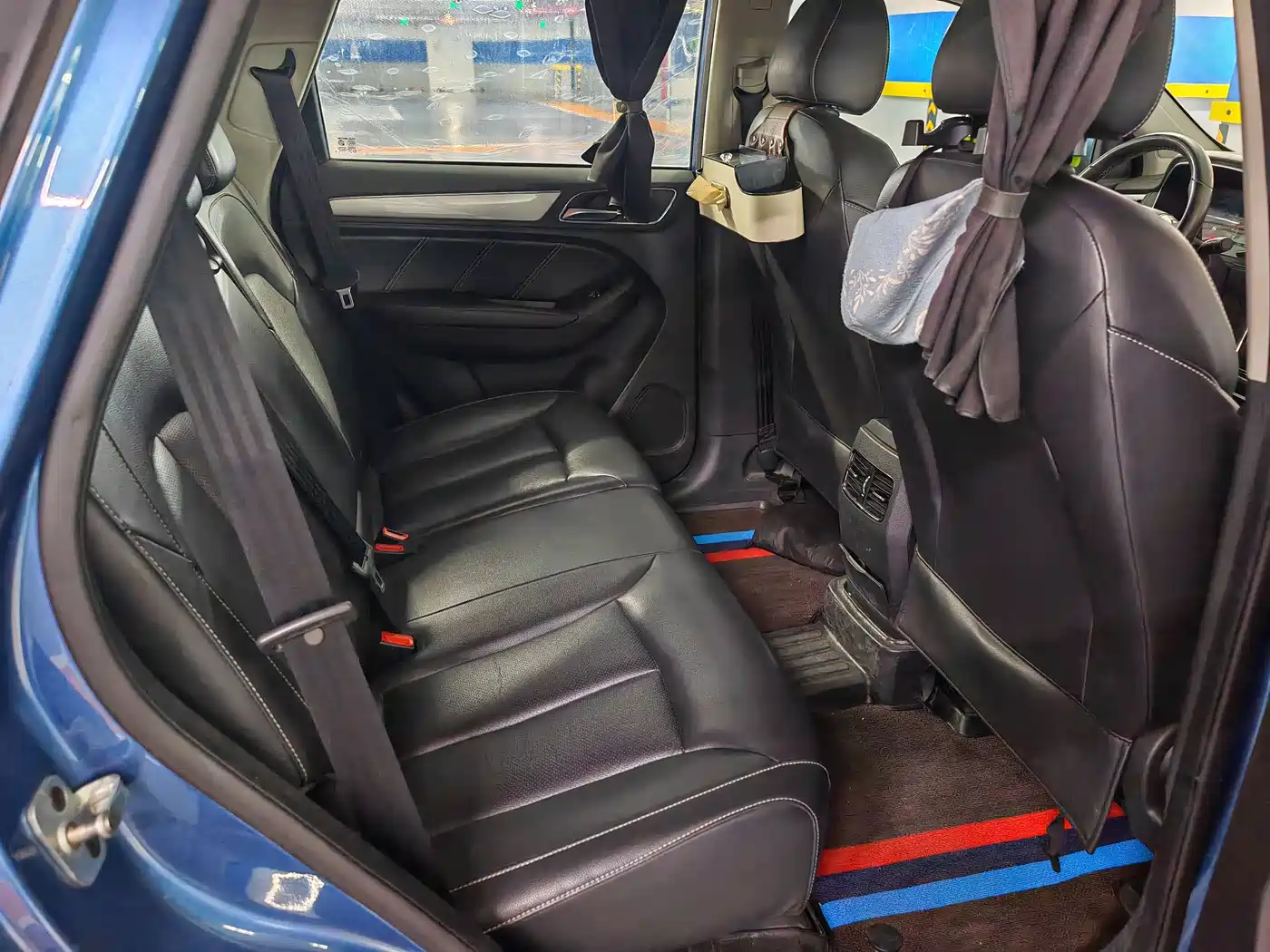Фото 8 - Roewe RX5
