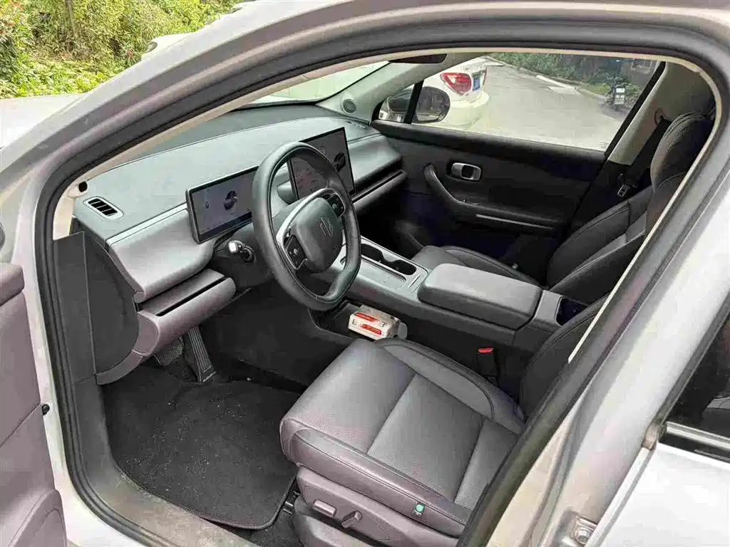 Leapmotor C16 2025 2024 Extended Range 200 Premium Edition