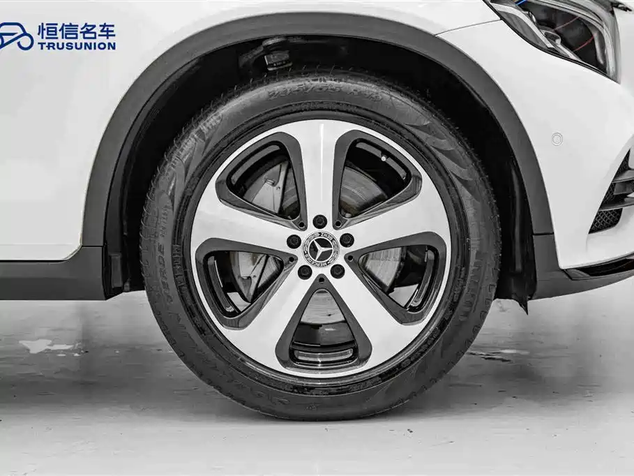 Mercedes-Benz GLC Coupe 2019 GLC 200 4MATIC Coupe SUV фото 11