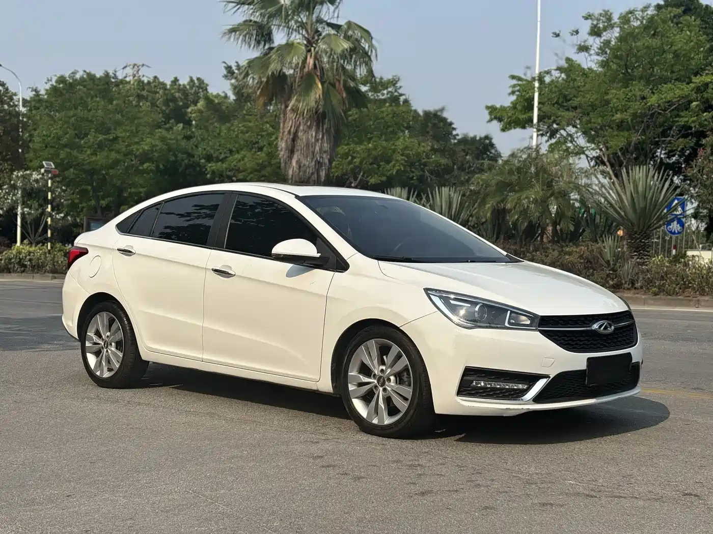 Photo 3 - Chery Arrizo 5