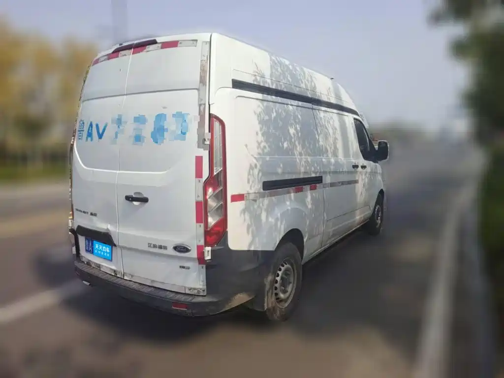 Photo 2 - Ford Transit