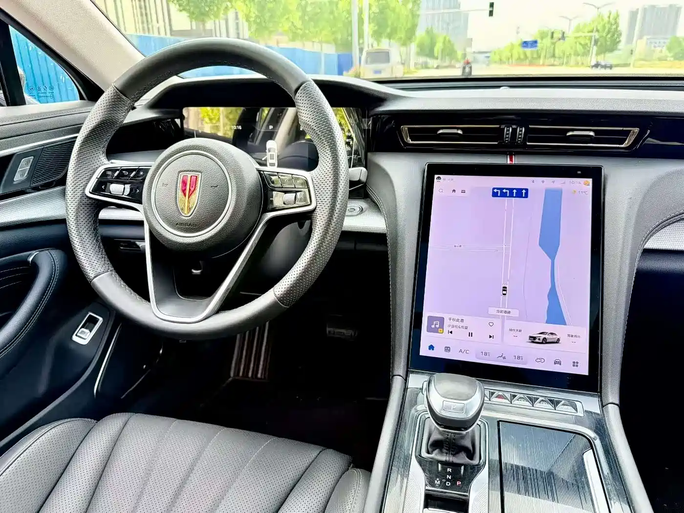 Hongqi H5 2023 1.5T DCT Smart Connect Joy Edition фото 5