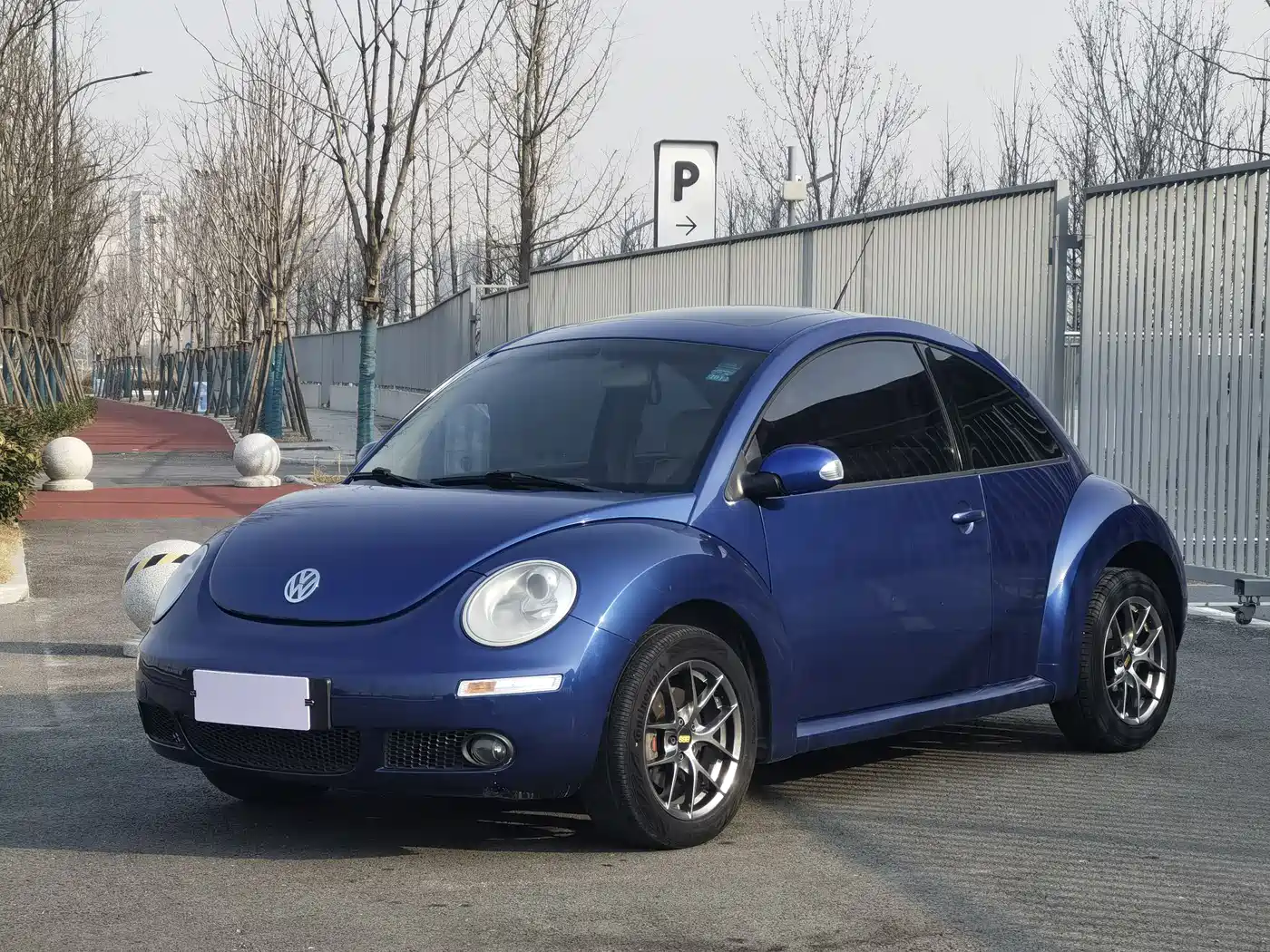 Volkswagen Beetle 2006 Model 2.0 Luxury Edition