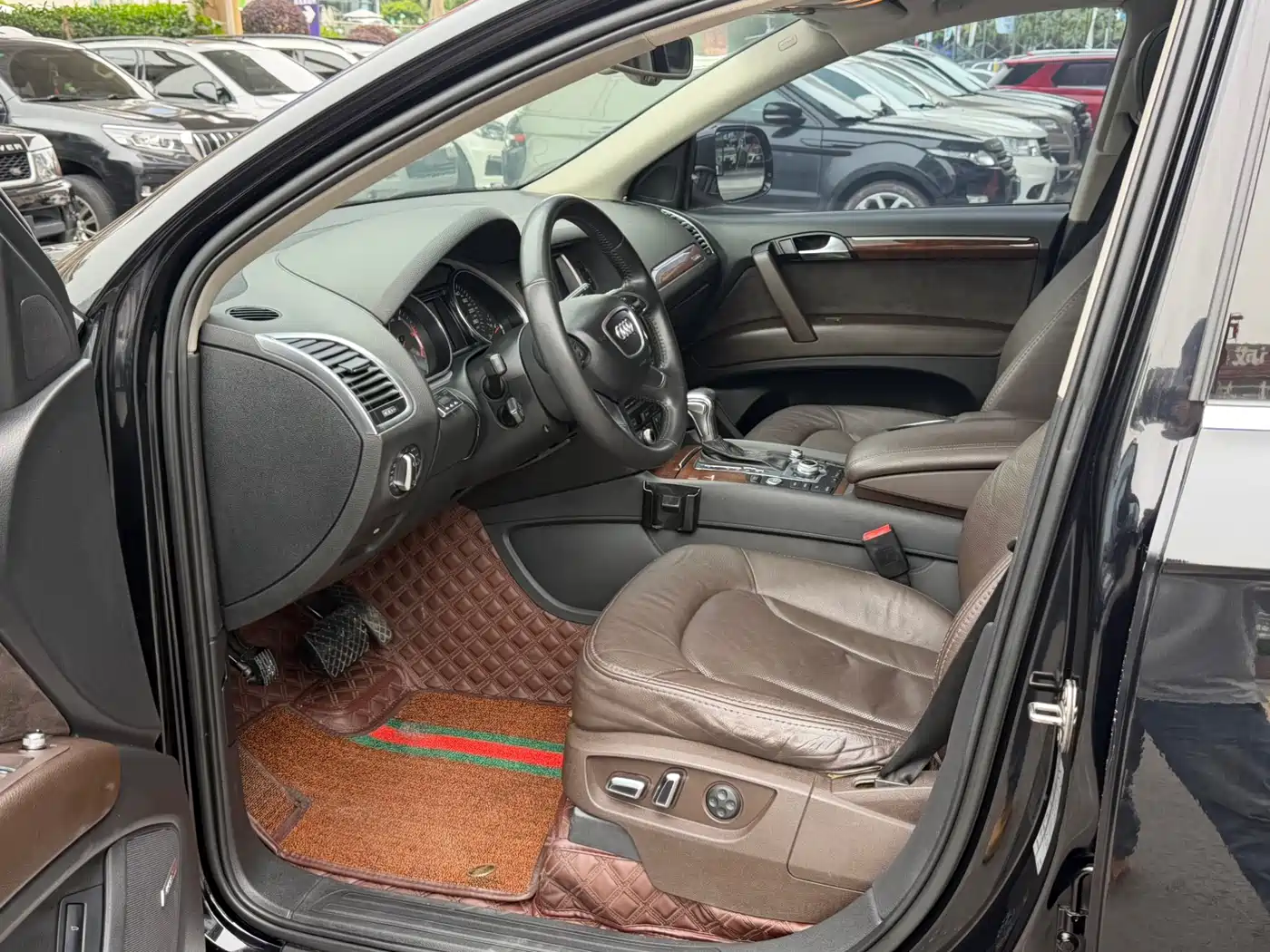 Audi Q7 2012 3.0 TDI Leading Edition фото 4