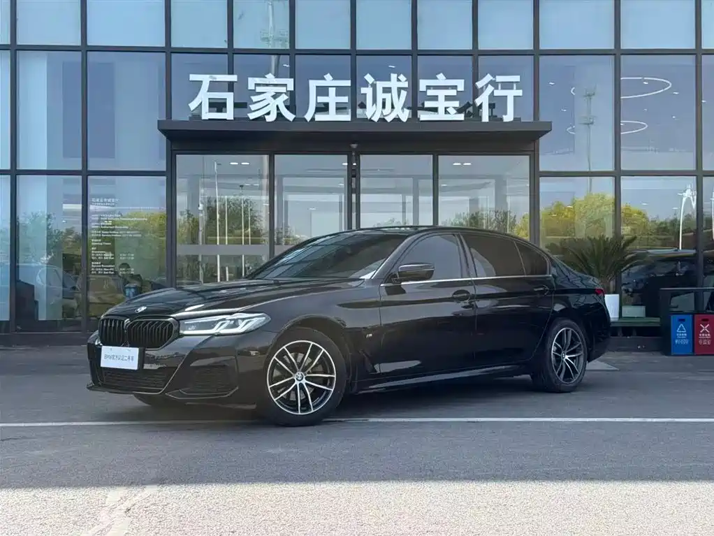 BMW 5 Series 2022 525Li M Sport Package