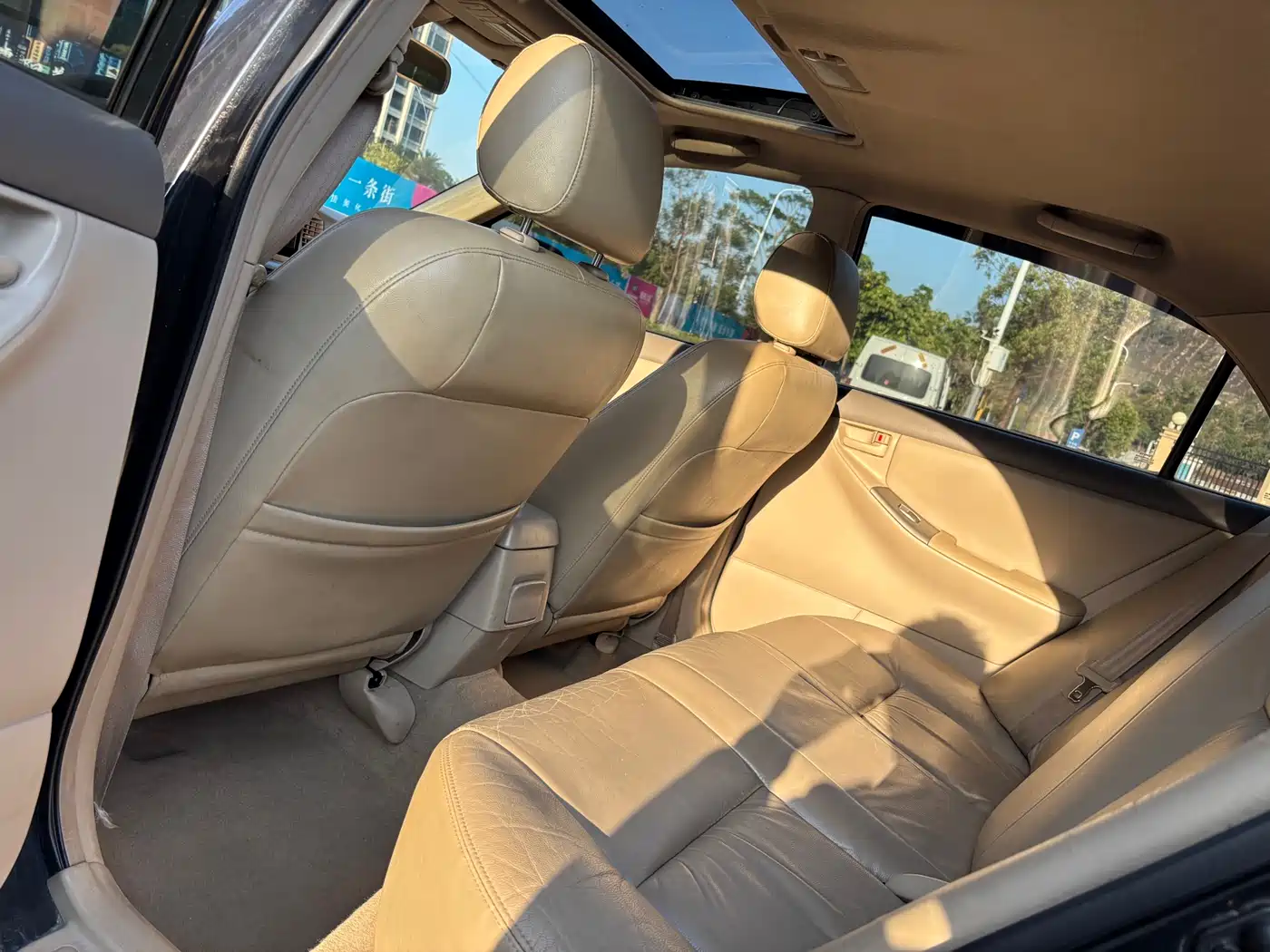 Toyota Corolla 2009 1.6L Automatic Luxury Edition фото 6