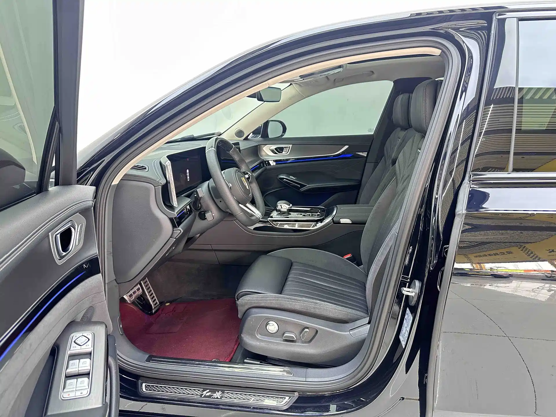 صورة 9 - Hongqi H9