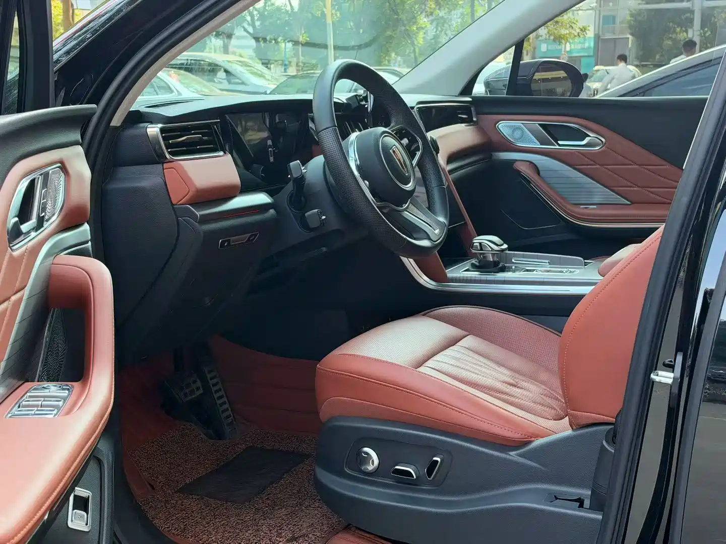 Photo 4 - Hongqi HS7 PHEV