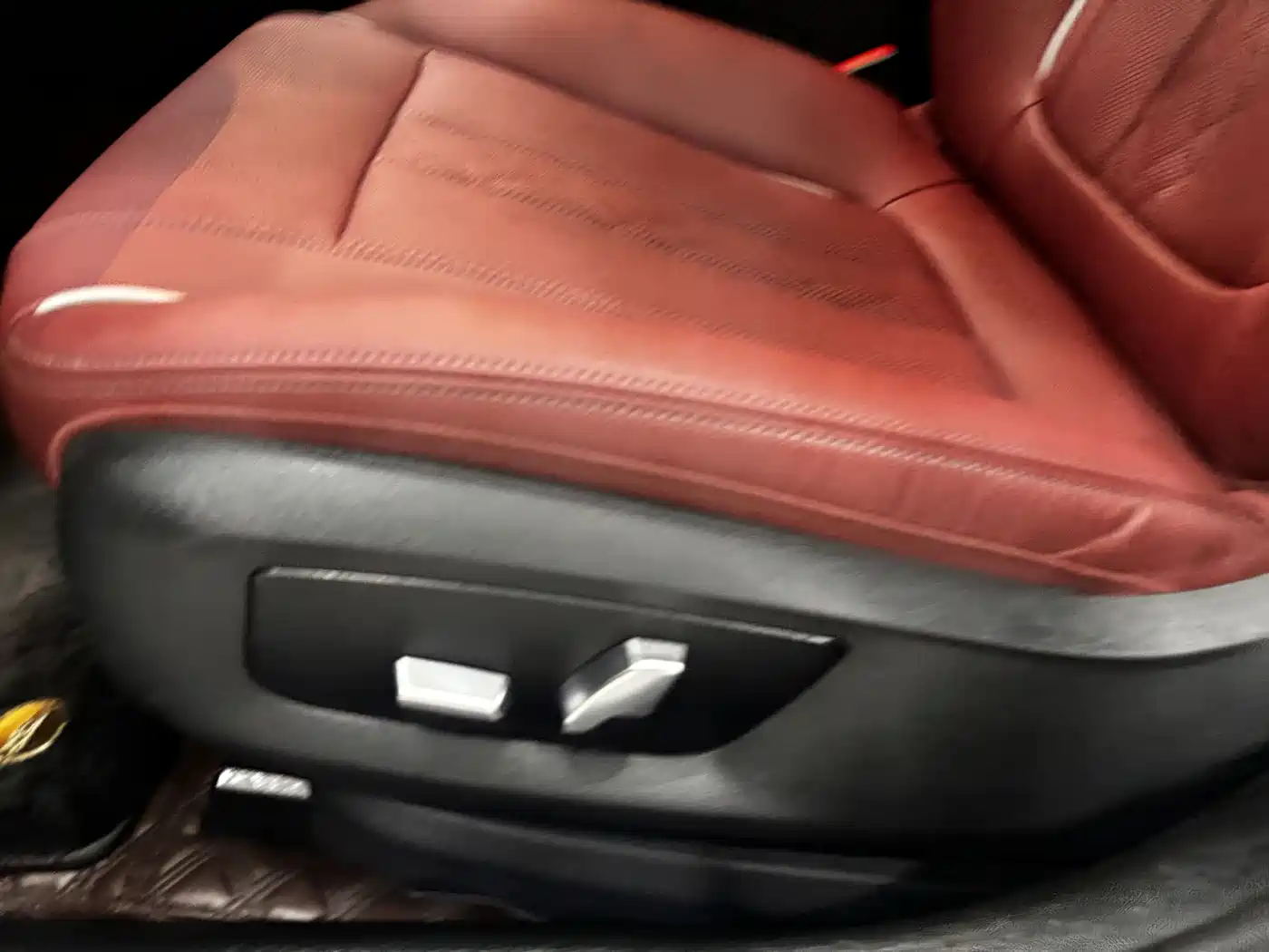 BMW 5 Series 2023 530Li Leading M Sport Package фото 12