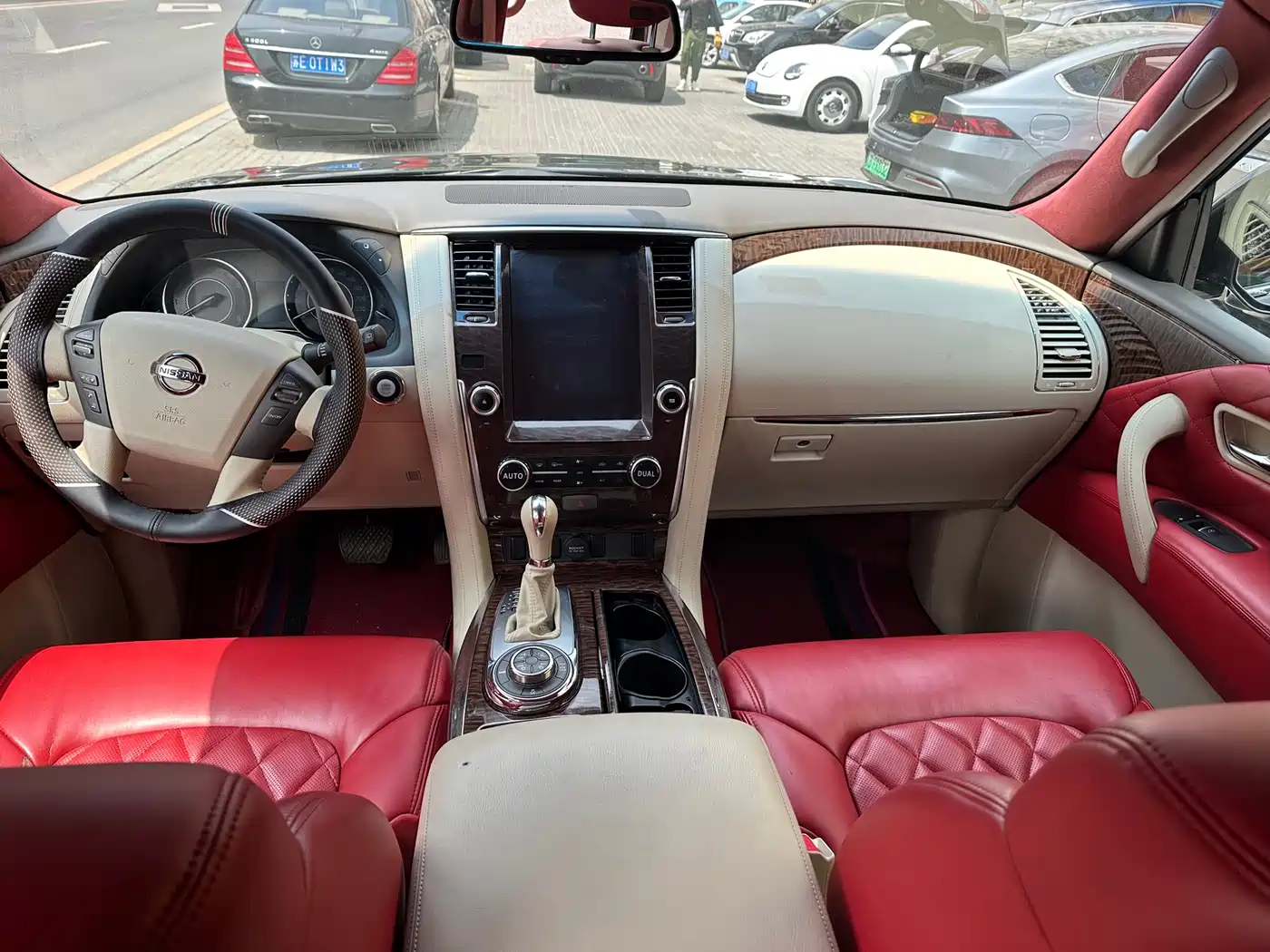 Nissan Patrol 2016 5.6L Standard фото 7