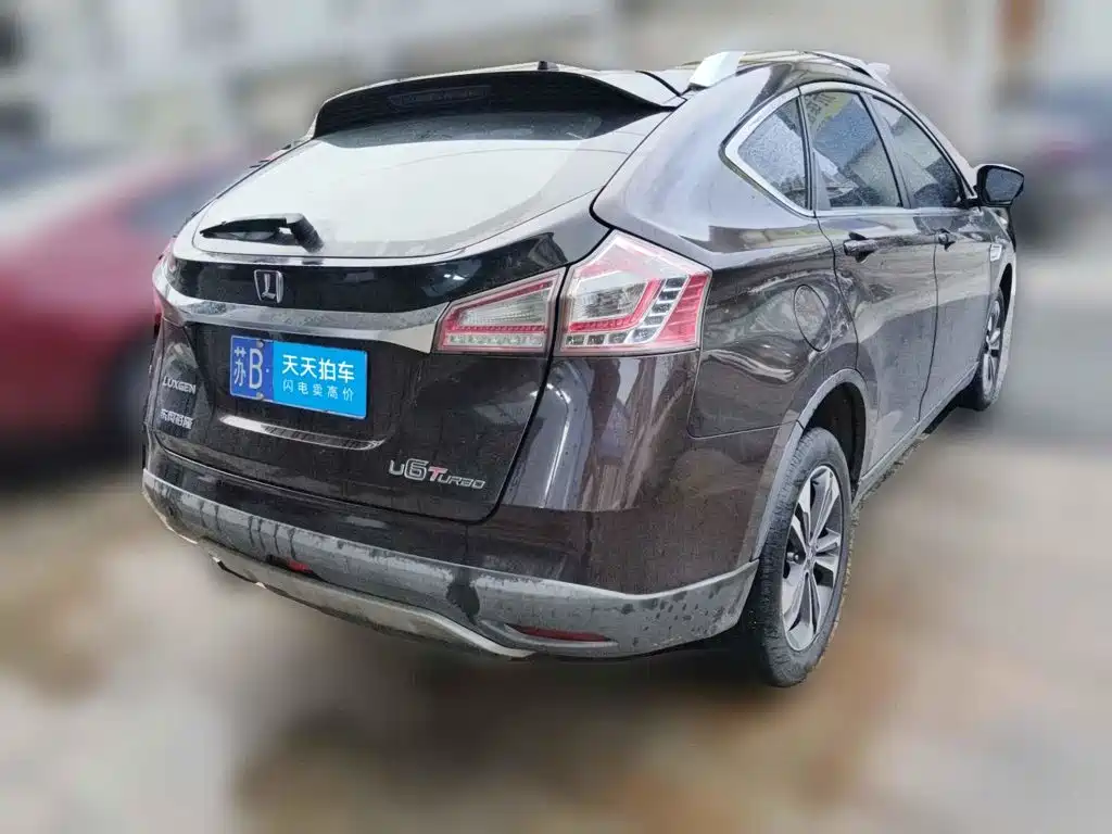 Фото 2 - Luxgen U6 SUV