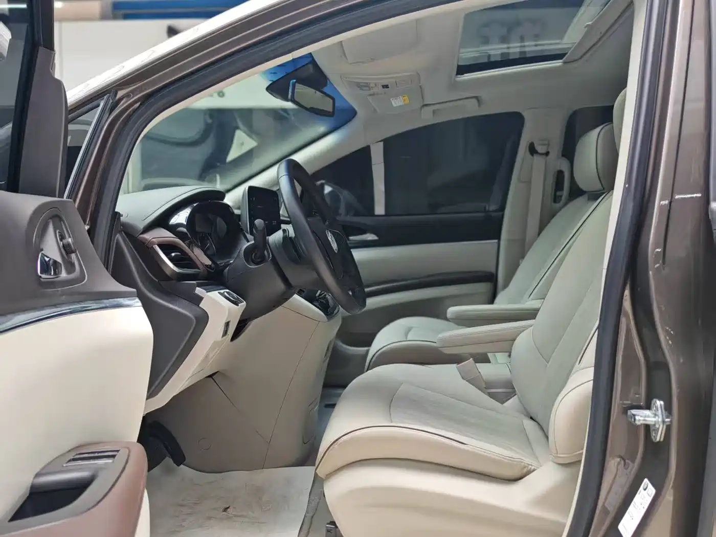 BUICK GL8