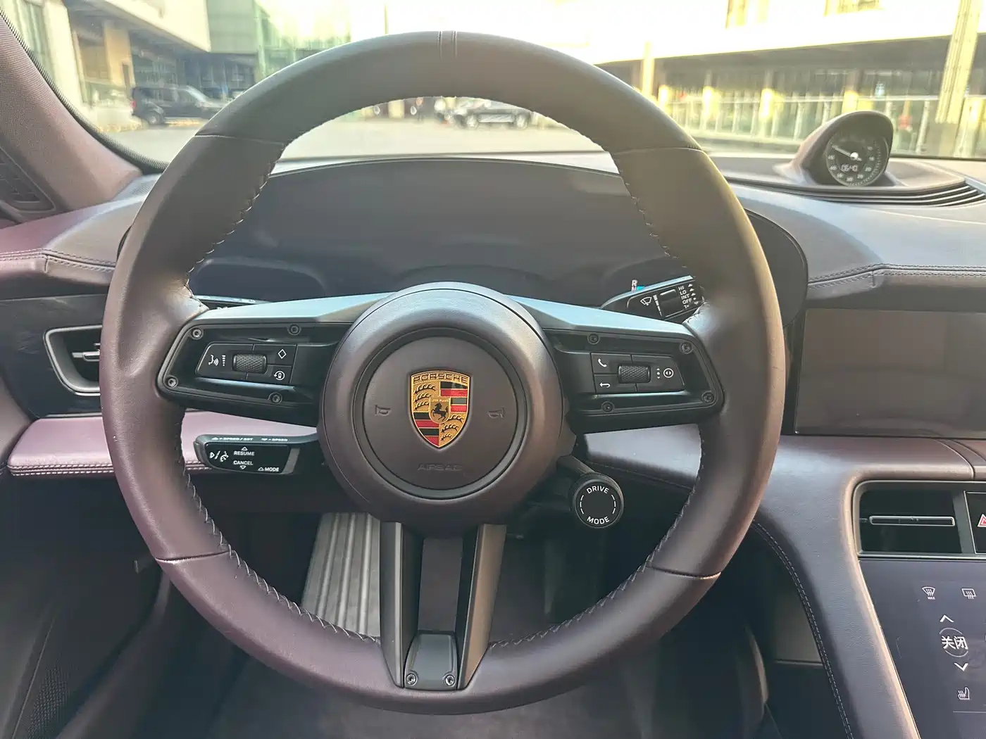 Porsche Taycan 2020 Taycan фото 14