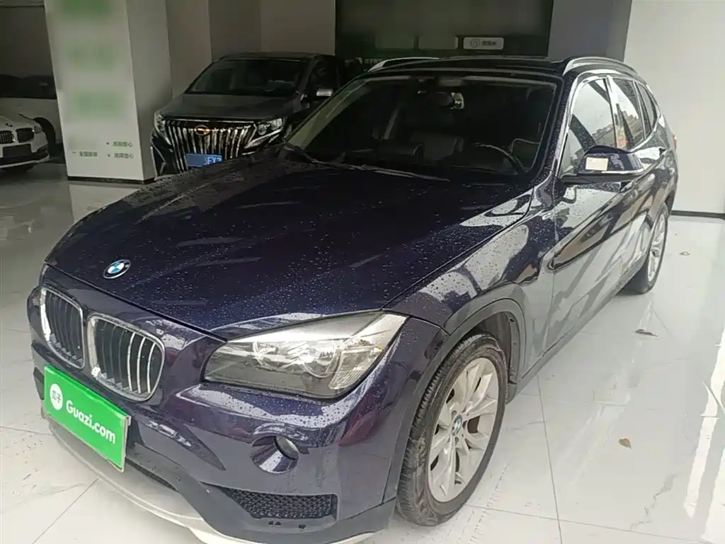 BMW X1 2014 sDrive18i Fashion Edition фото 2