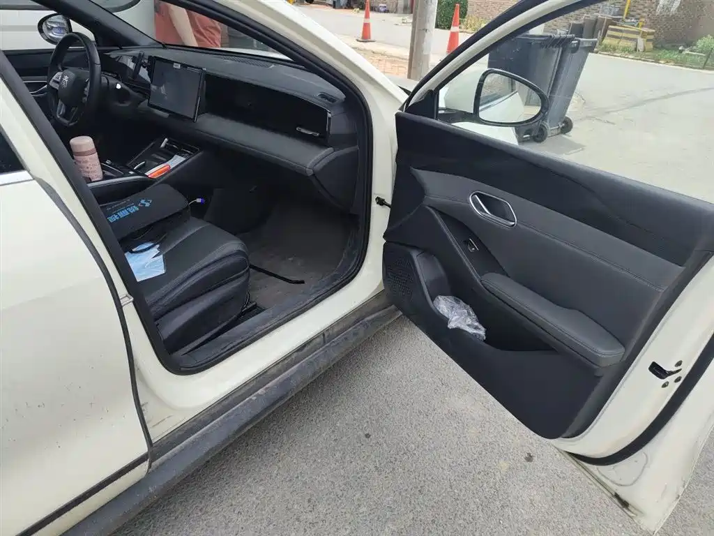 BYD Qin L 2025 EV 470KM Leading Edition фото 20