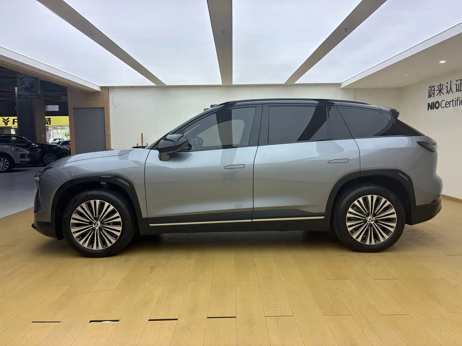 Фото 4 - NIO ES7