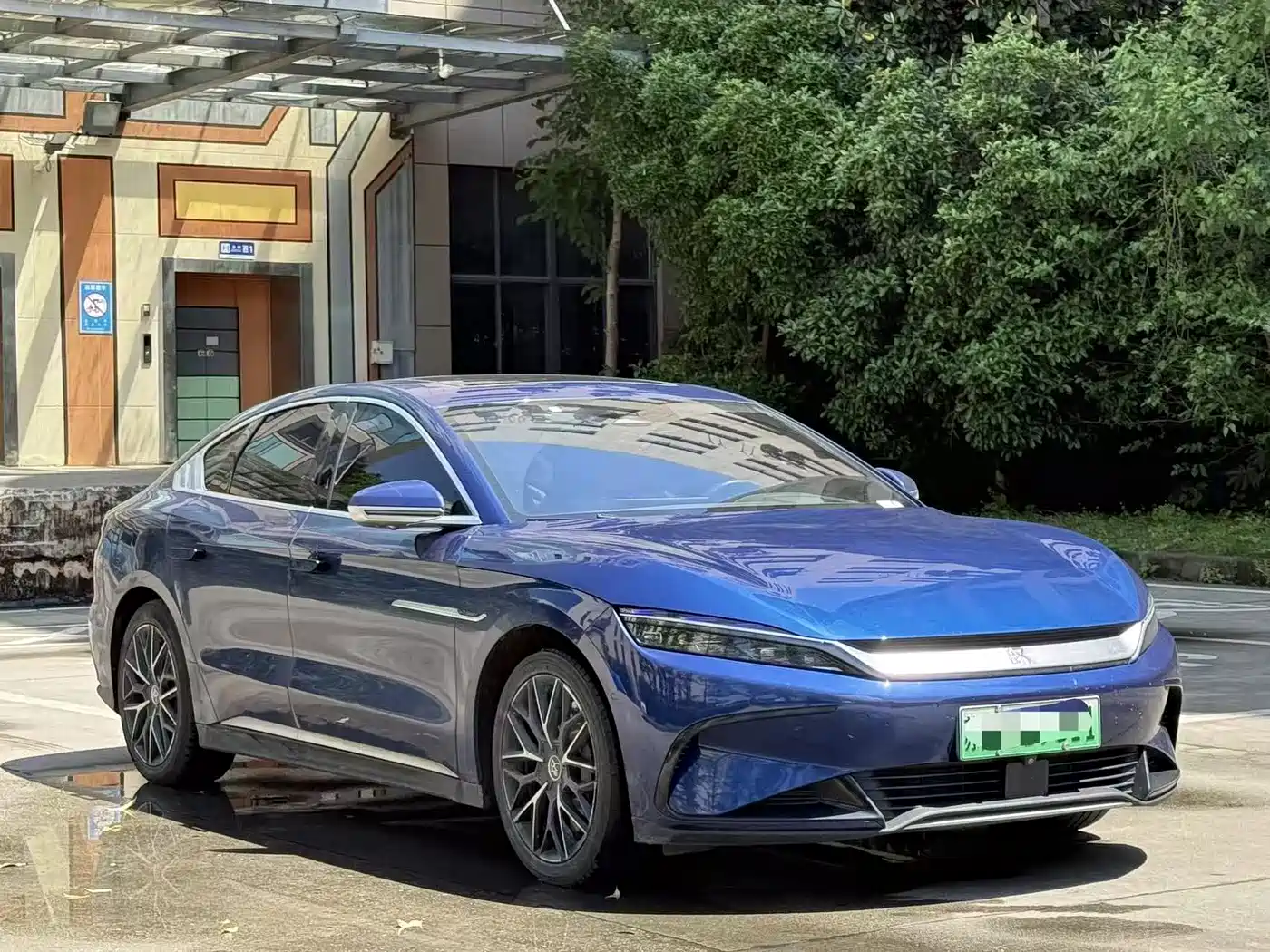 BYD Han 2022 EV Genesis Edition 610KM AWD Premium фото 3