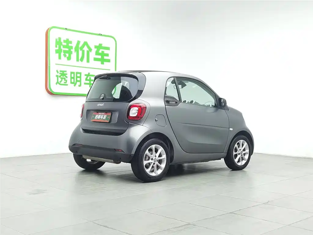 smart fortwo 2018 1.0L 52kW Hardtop Agile Edition China V фото 2