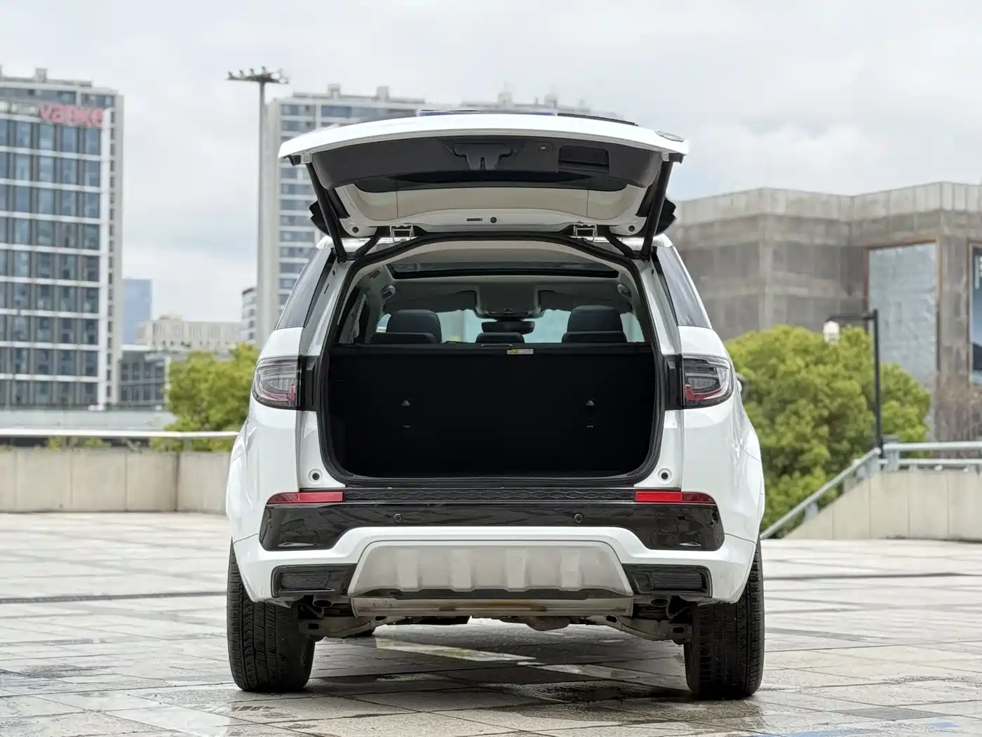 LAND ROVER DISCOVER SPORTS