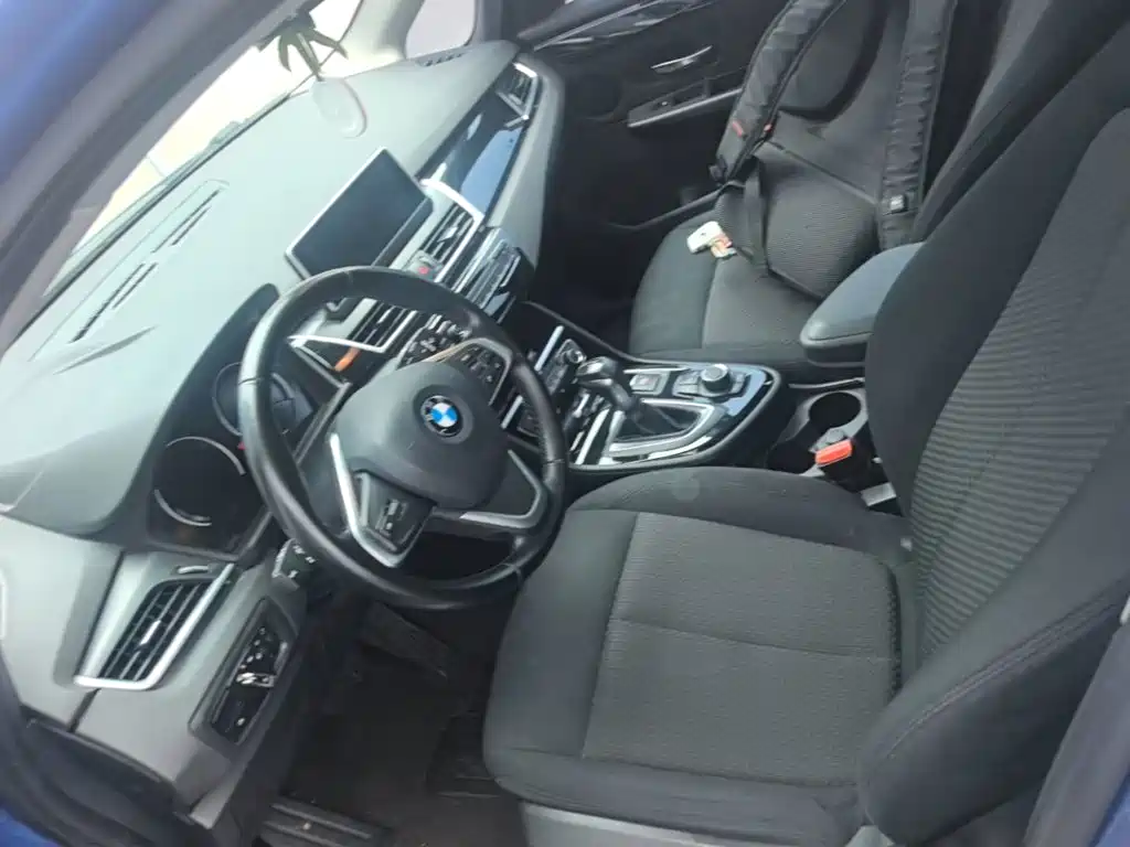 BMW 2 Series Touring 2019 2018 218i Sport Line