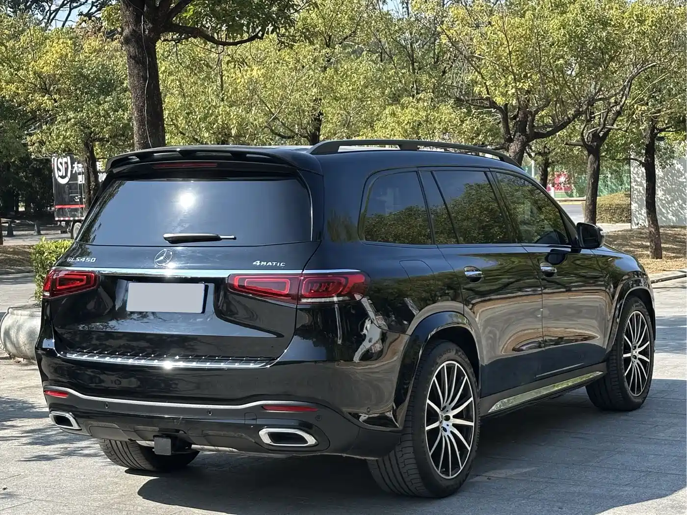 Mercedes-Benz GLS 2023 GLS 450 4MATIC Luxury Edition фото 4
